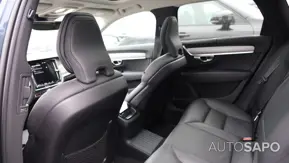 Volvo V90 de 2025