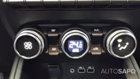 Mitsubishi Colt de 2025