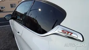 Peugeot 208 de 2013