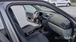 Renault Clio 1.2 16V Expression de 2003
