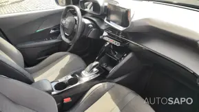 Peugeot e-2008 de 2021