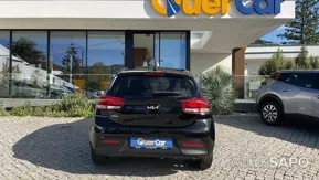 Kia Rio de 2023