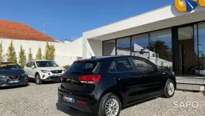 Kia Rio de 2023
