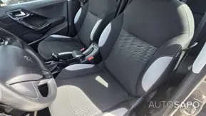 Peugeot 2008 1.6 BlueHDi Active de 2016