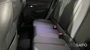 Peugeot e-2008 de 2023
