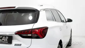 MG MG5 de 2024