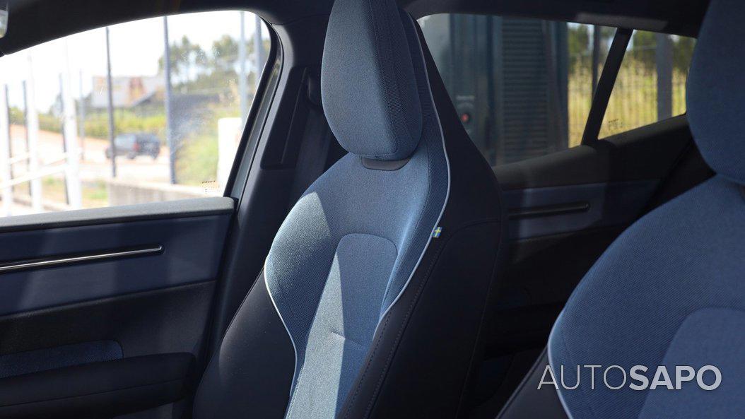Volvo EX30 de 2025