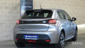 Peugeot E-208 de 2025