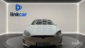 Tesla Model S P90D de 2016