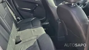 Peugeot 208 de 2012