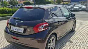 Peugeot 208 de 2012
