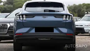 Ford Mustang Mach-E de 2024