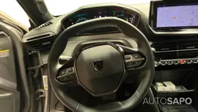 Peugeot e-2008 de 2024