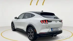 Ford Mustang Mach-E de 2022