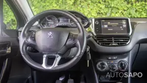 Peugeot 208 de 2015