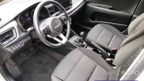 Kia Rio de 2021