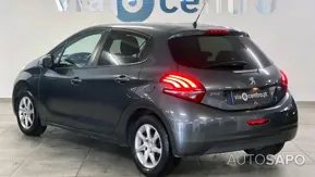Peugeot 208 de 2015