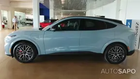 Ford Mustang Mach-E de 2026