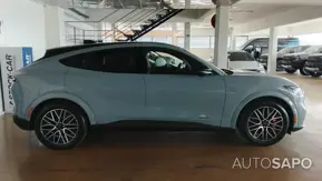 Ford Mustang Mach-E de 2026
