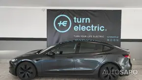 Tesla Model 3 Standard Range Plus RWD de 2025