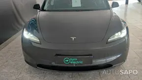 Tesla Model 3 Standard Range Plus RWD de 2025