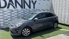 Kia Rio de 2023