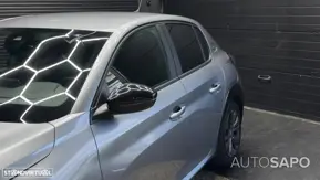 Peugeot E-208 de 2023