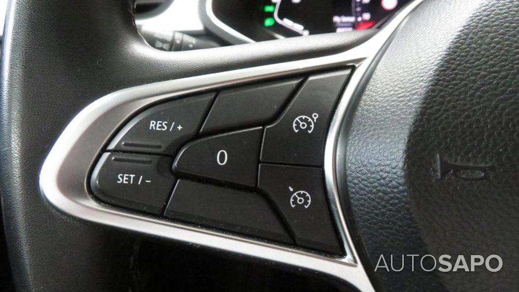 Renault Captur — fotografia 8