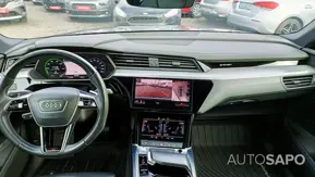 Audi e-tron 55 quattro S line de 2020
