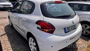 Peugeot 208 de 2015