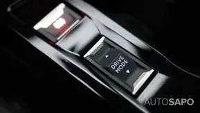 Peugeot e-2008 de 2025