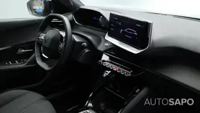 Peugeot e-2008 de 2025