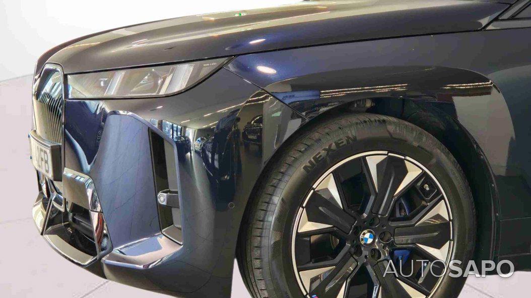BMW iX de 2025