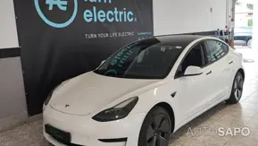 Tesla Model 3 Standard Range Plus RWD de 2023