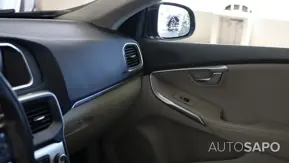 Volvo V40 de 2015