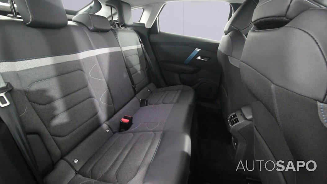Citroën e-C4 — fotografia 10