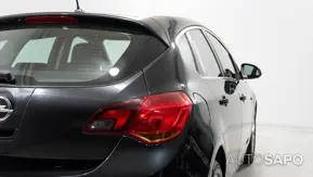 Opel Astra de 2011