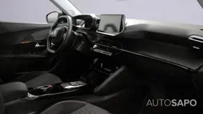 Peugeot e-2008 de 2023
