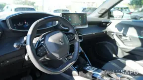 Peugeot e-2008 de 2023