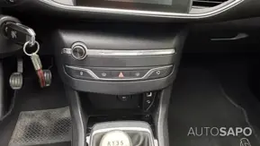 Peugeot 308 de 2015