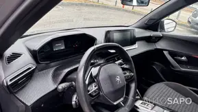 Peugeot e-2008 de 2023