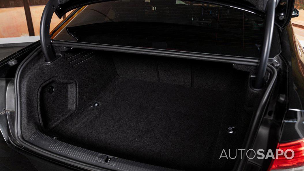 Audi A4 — fotografia 8