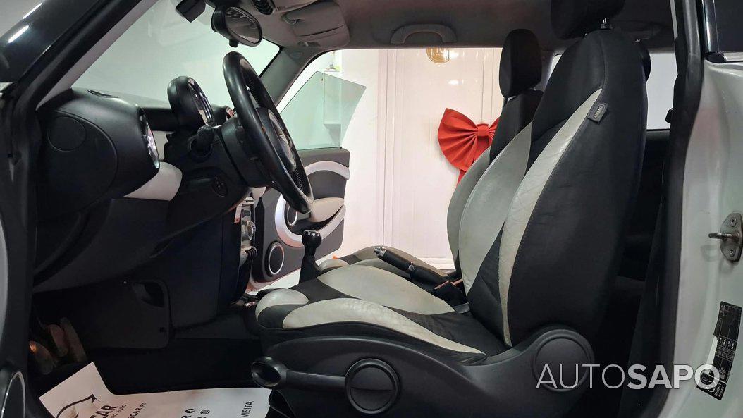 MINI Cooper de 2010