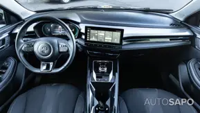 MG MG5 de 2024