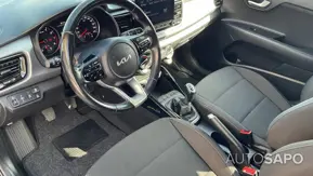 Kia Rio de 2023