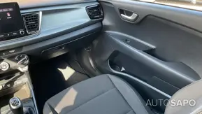 Kia Rio de 2023
