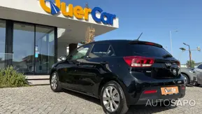 Kia Rio de 2023