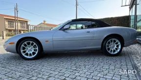 Jaguar XK de 2000