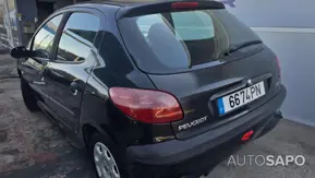 Peugeot 206 1.1 XT de 2000