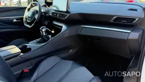 Peugeot 5008 de 2022